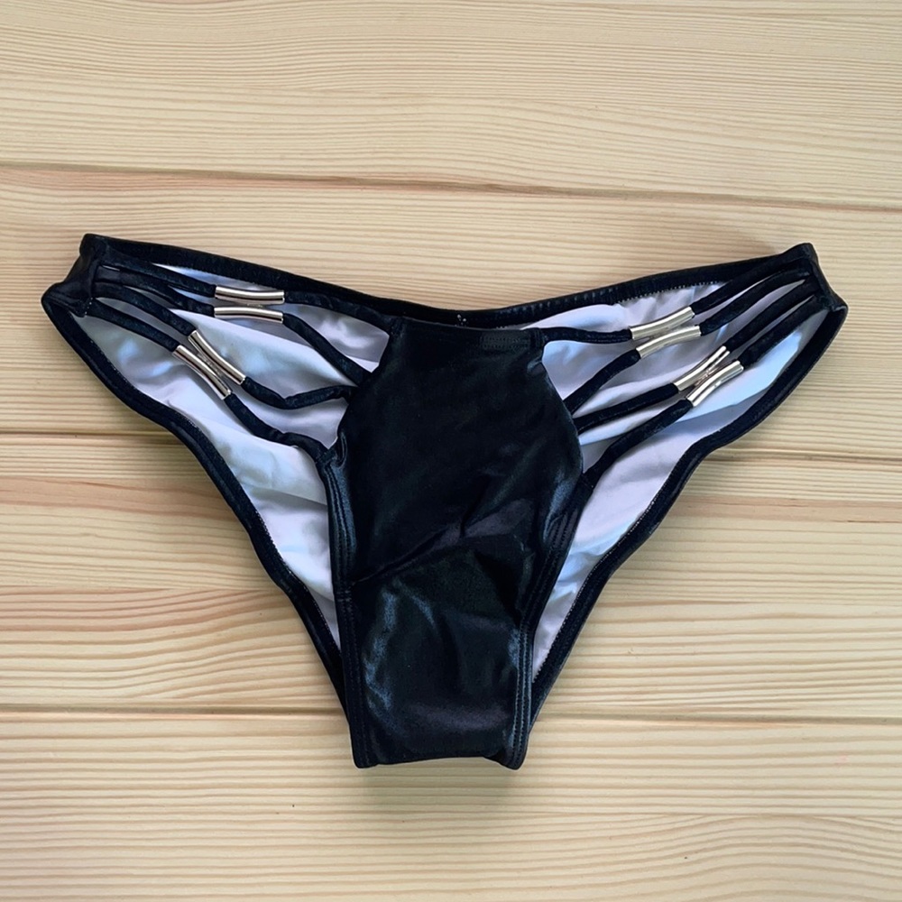 NEW Babalu Colombian Bikini Bottoms, Medium